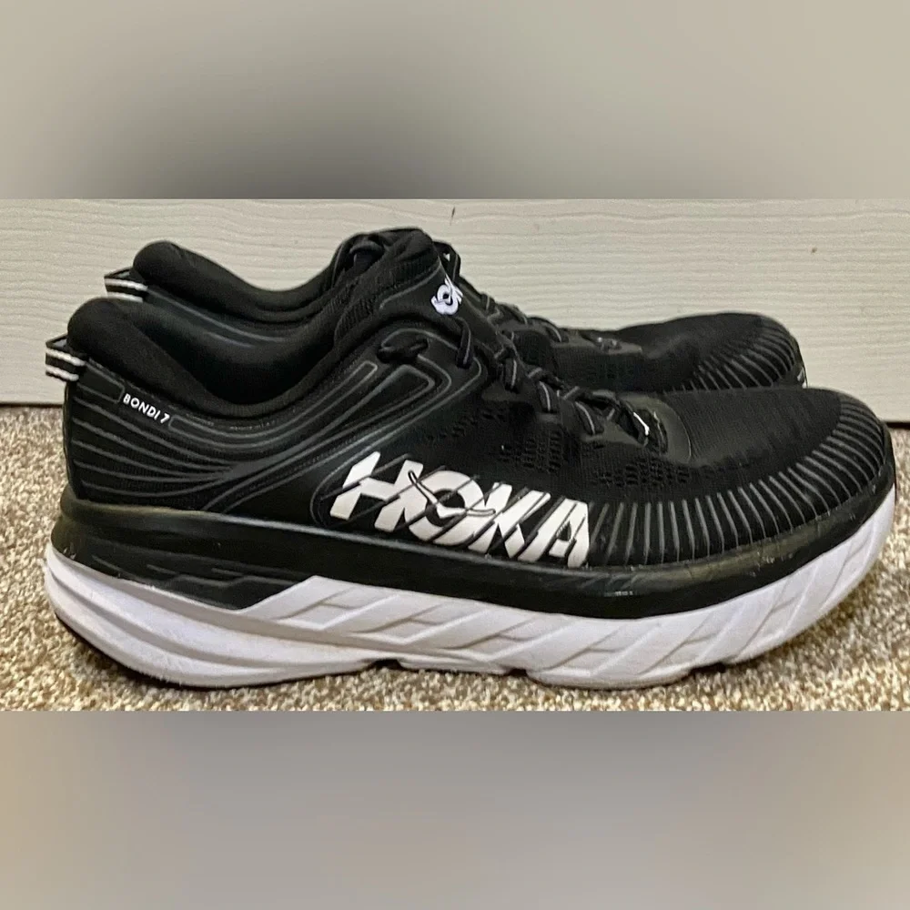 Hoka One One Bondi 7 Black White - Size 10.5 -1110519-BWHT.  Missing Insoles